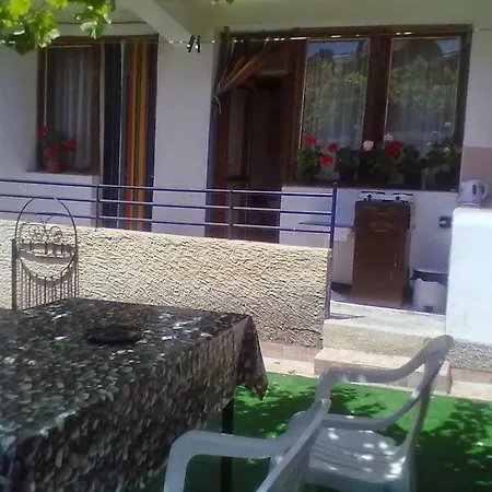 Guest house Dom Lidiya